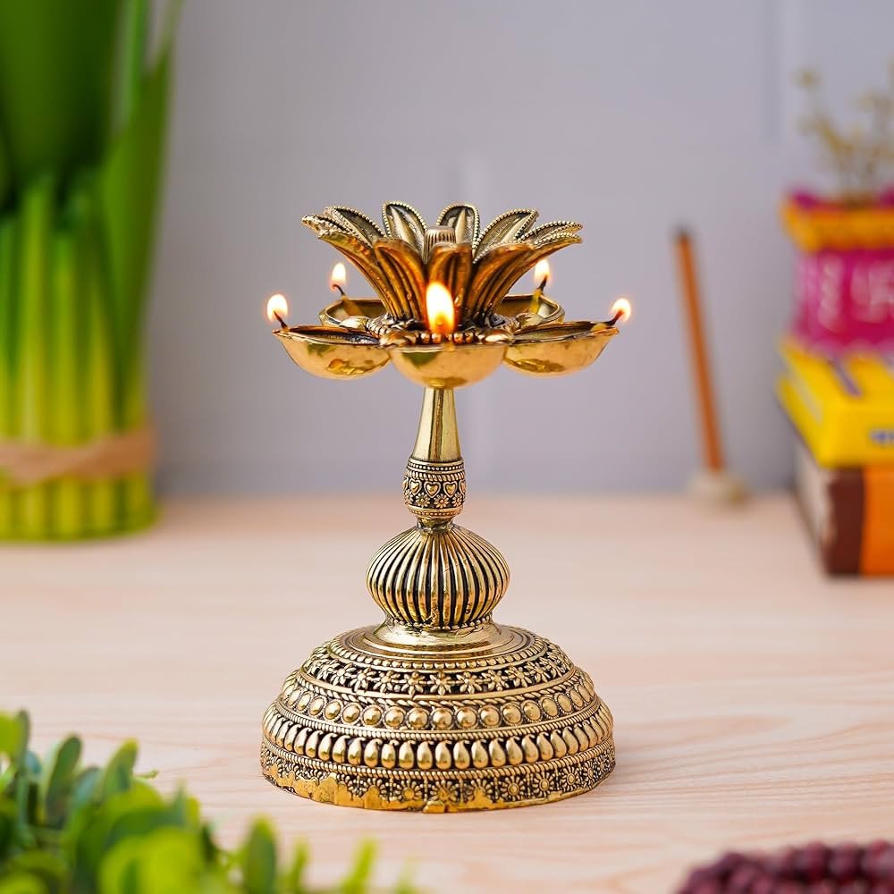 Lotus Petal Oil Lamp